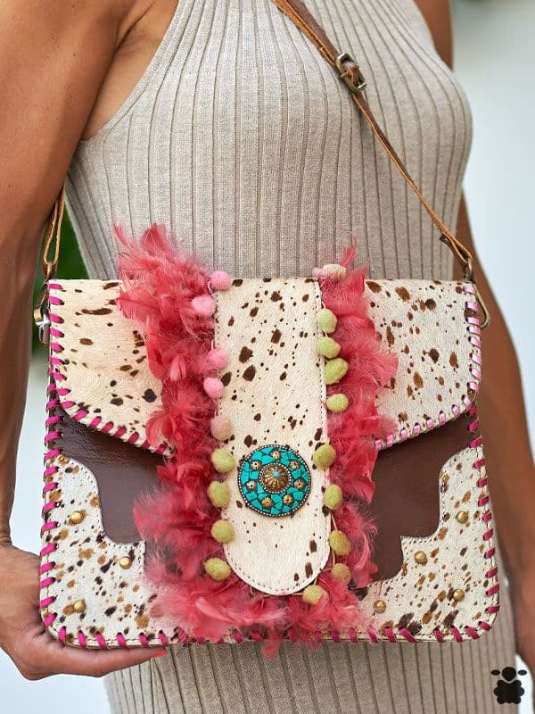 Bolso Boho Piel Plumas Blanco Rojo