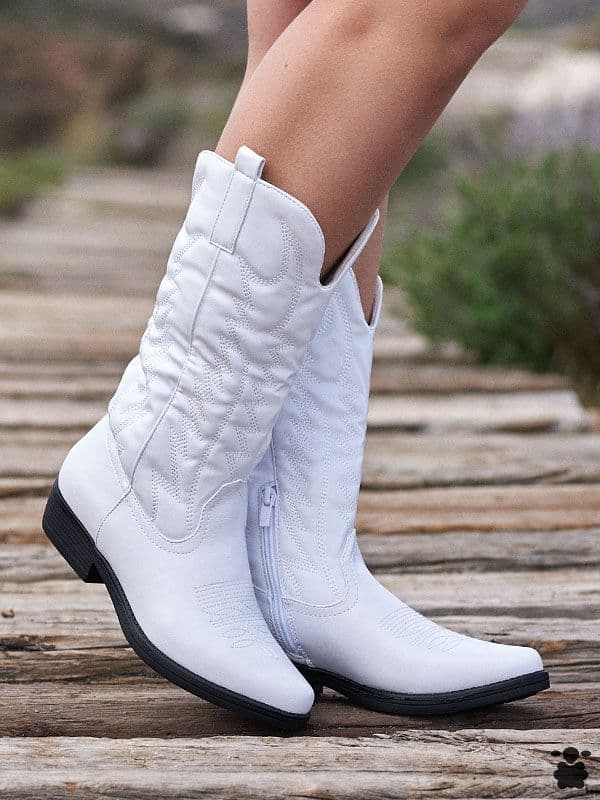 Botas camperas Manja blancas