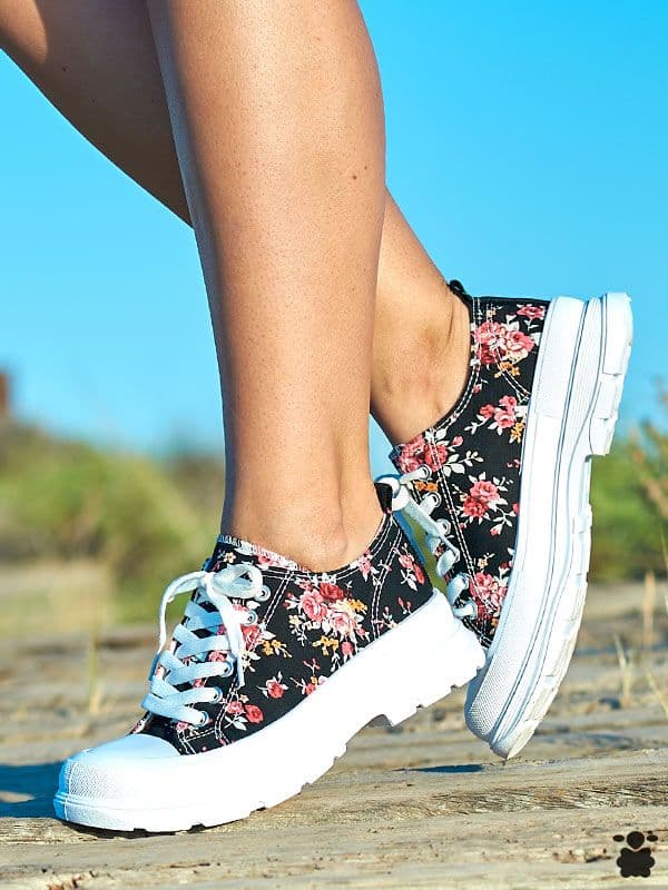 Deportivas boho flores negro