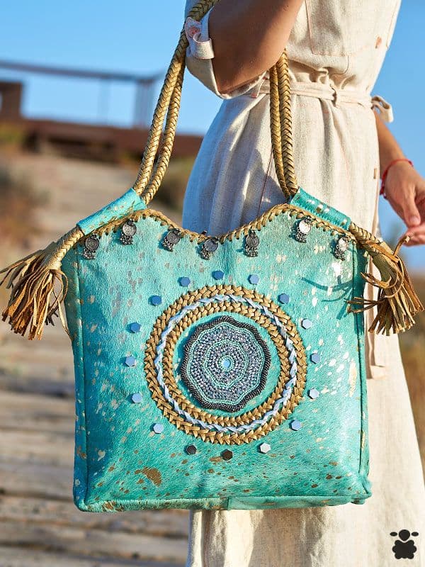 Bolso boho turquesa de piel