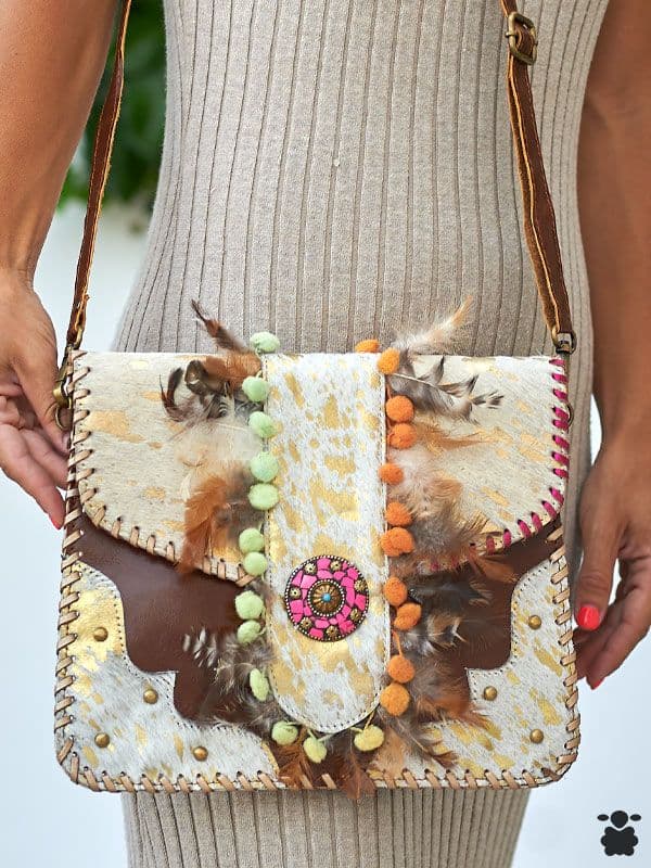 Bolso Boho Piel Plumas Marrón Rosa