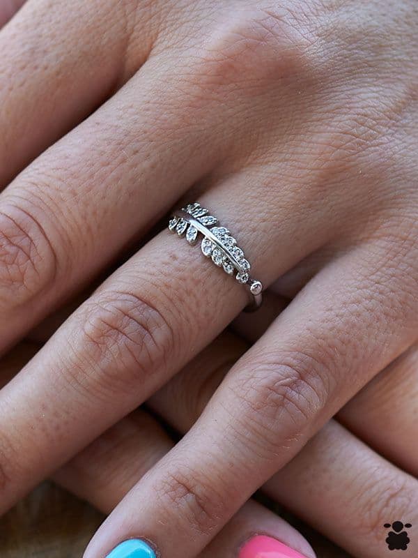 Anillo boho Hoja pedrería