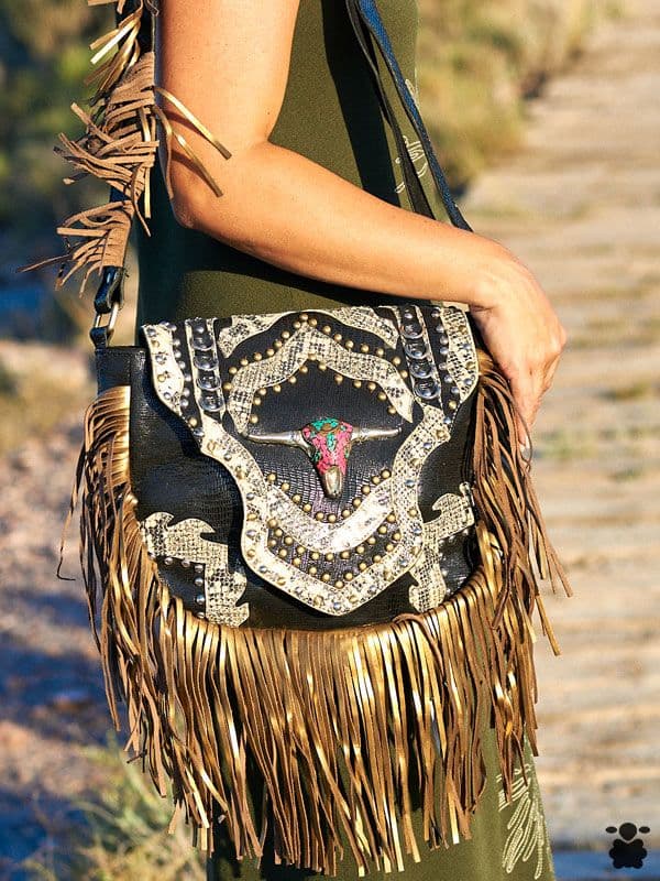Bolso bohemio de piel negro