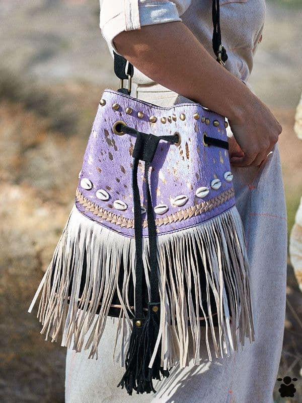 Bolso bohemio artesanal con flecos