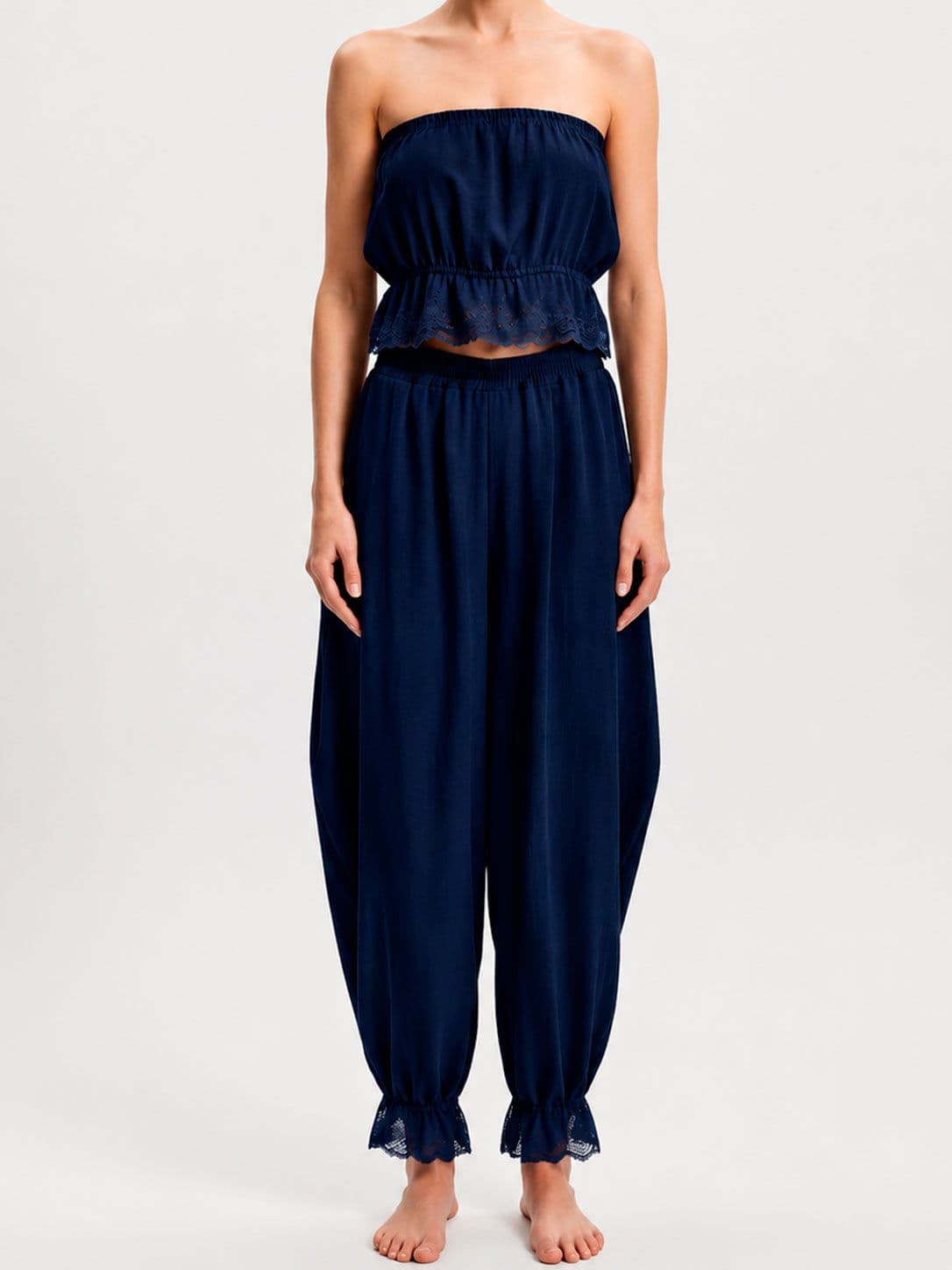 Conjunto Azul Marino con Top y Pantalón Bombacho