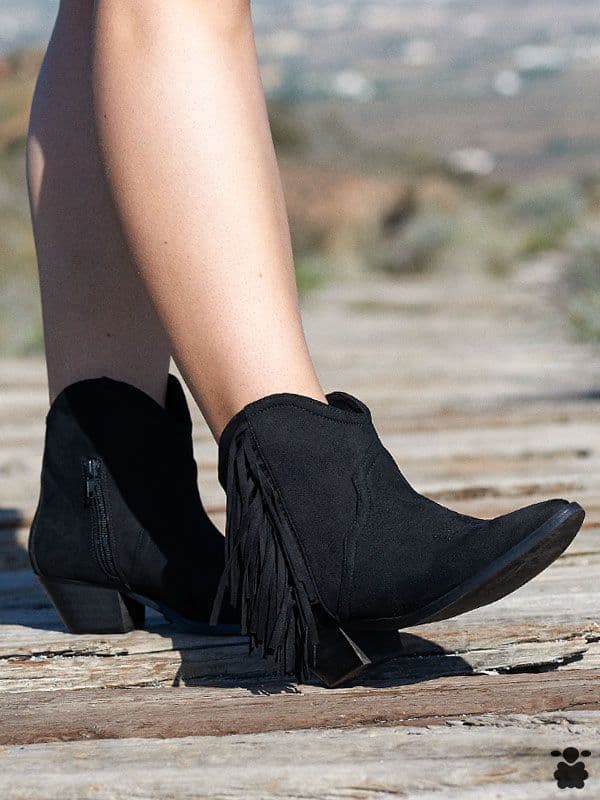 Botines camperos Vache negro